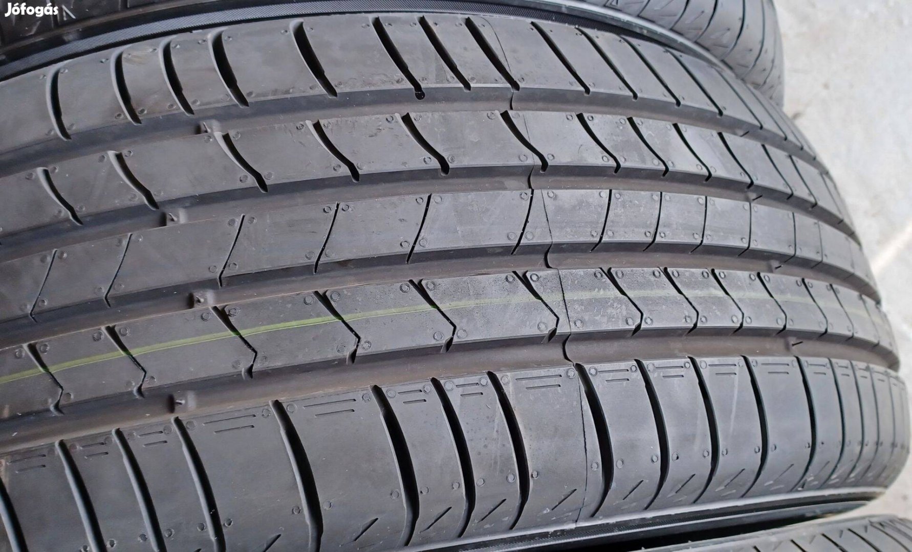 Új Kumho Ecsta HS51 215/55 R18 nyári gumik 4db