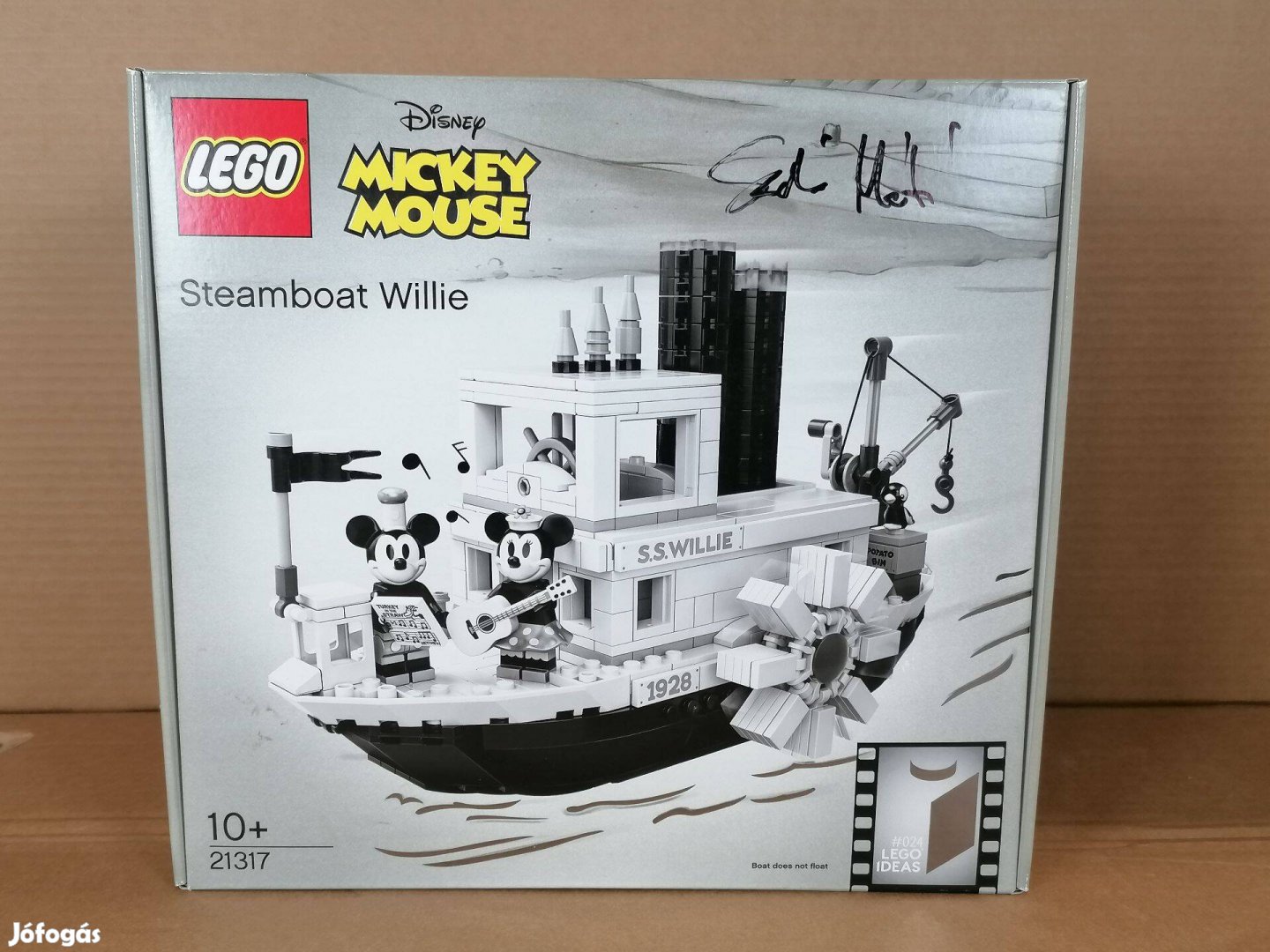 Új LEGO Ideas #24 Dedikált Mickey Mouse - Steamboat Willie eladó!