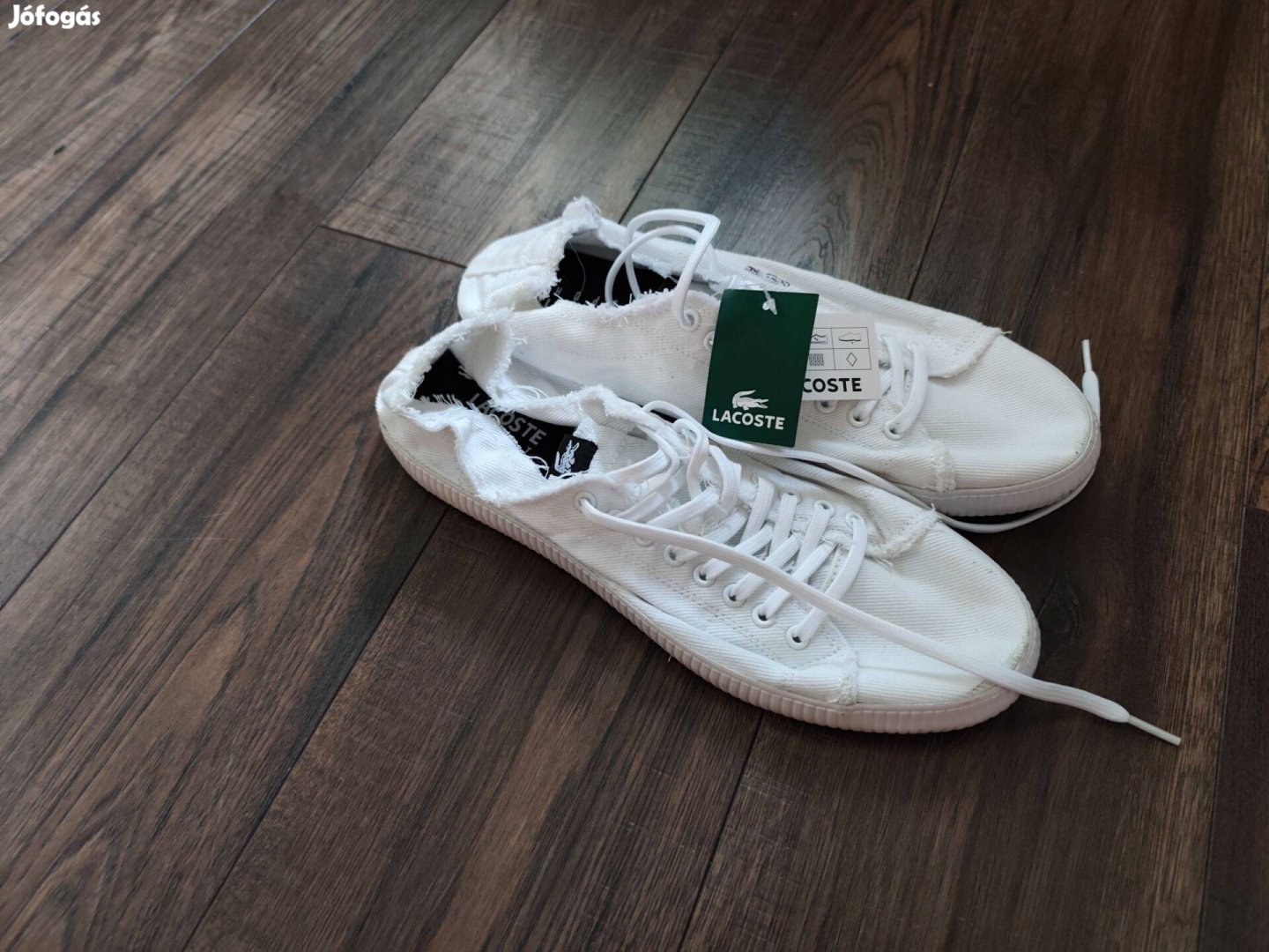 Új Lacoste 45-ös vászoncipő