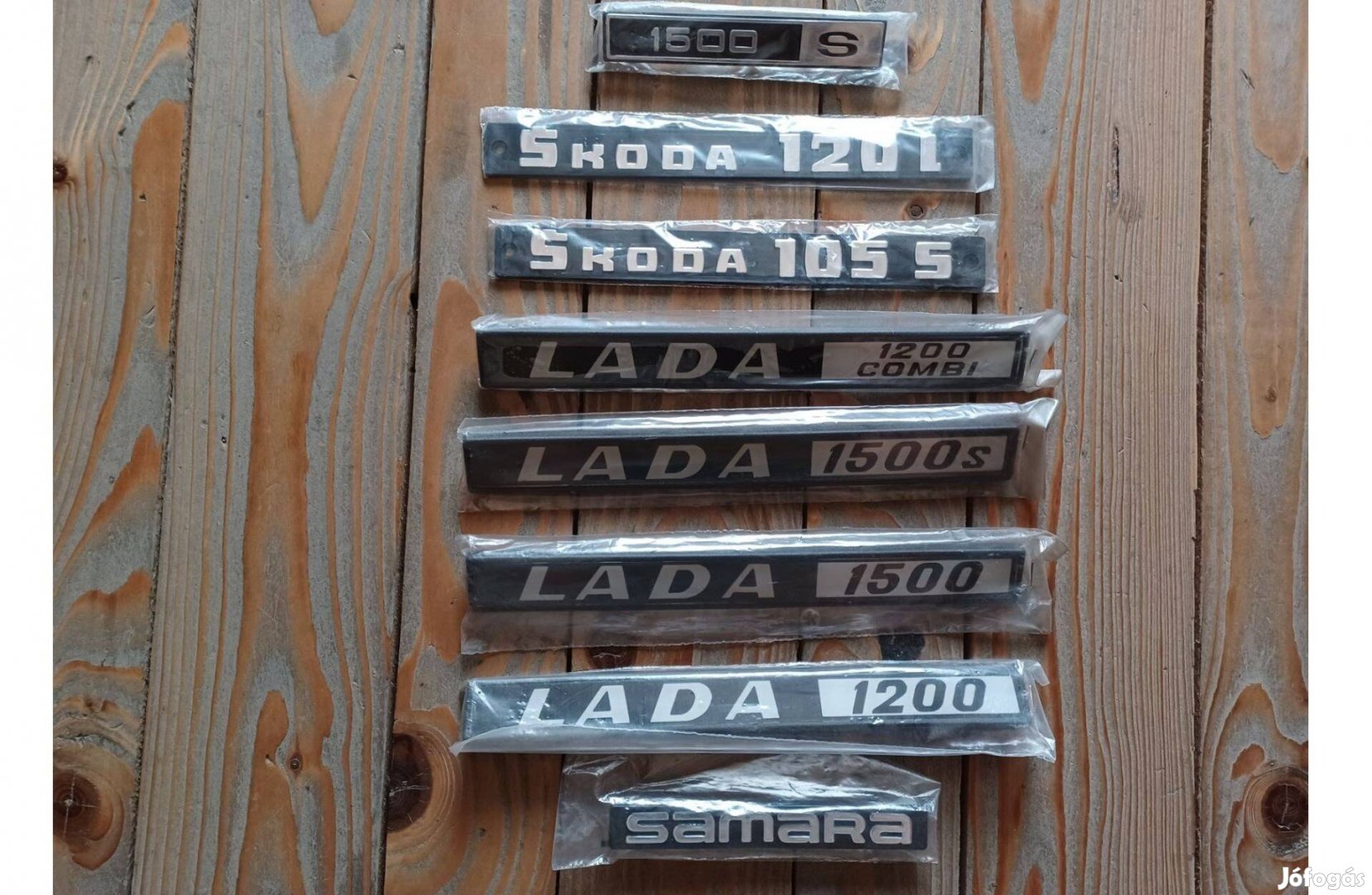 Új Lada Skoda Samara felirat embléma