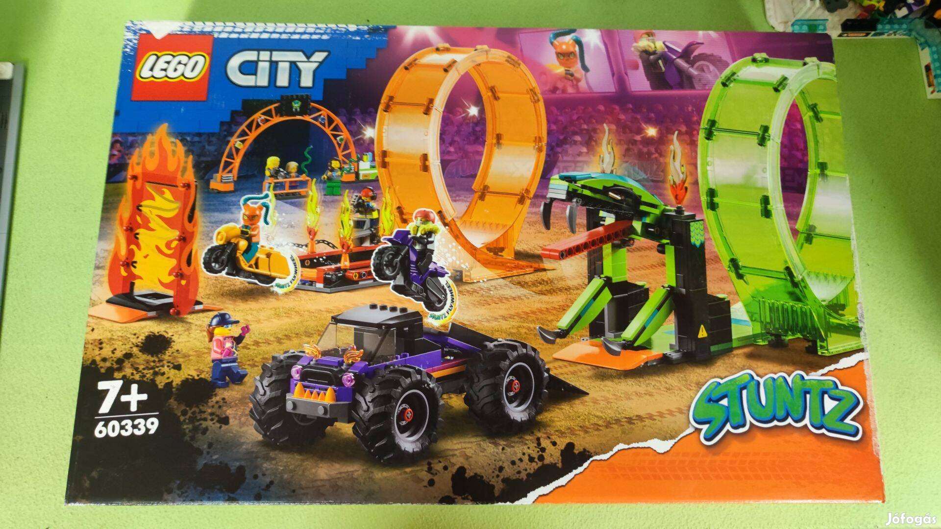 Új Lego City Stuntz - Kaszkadőr aréna dupla hurokkal 60339