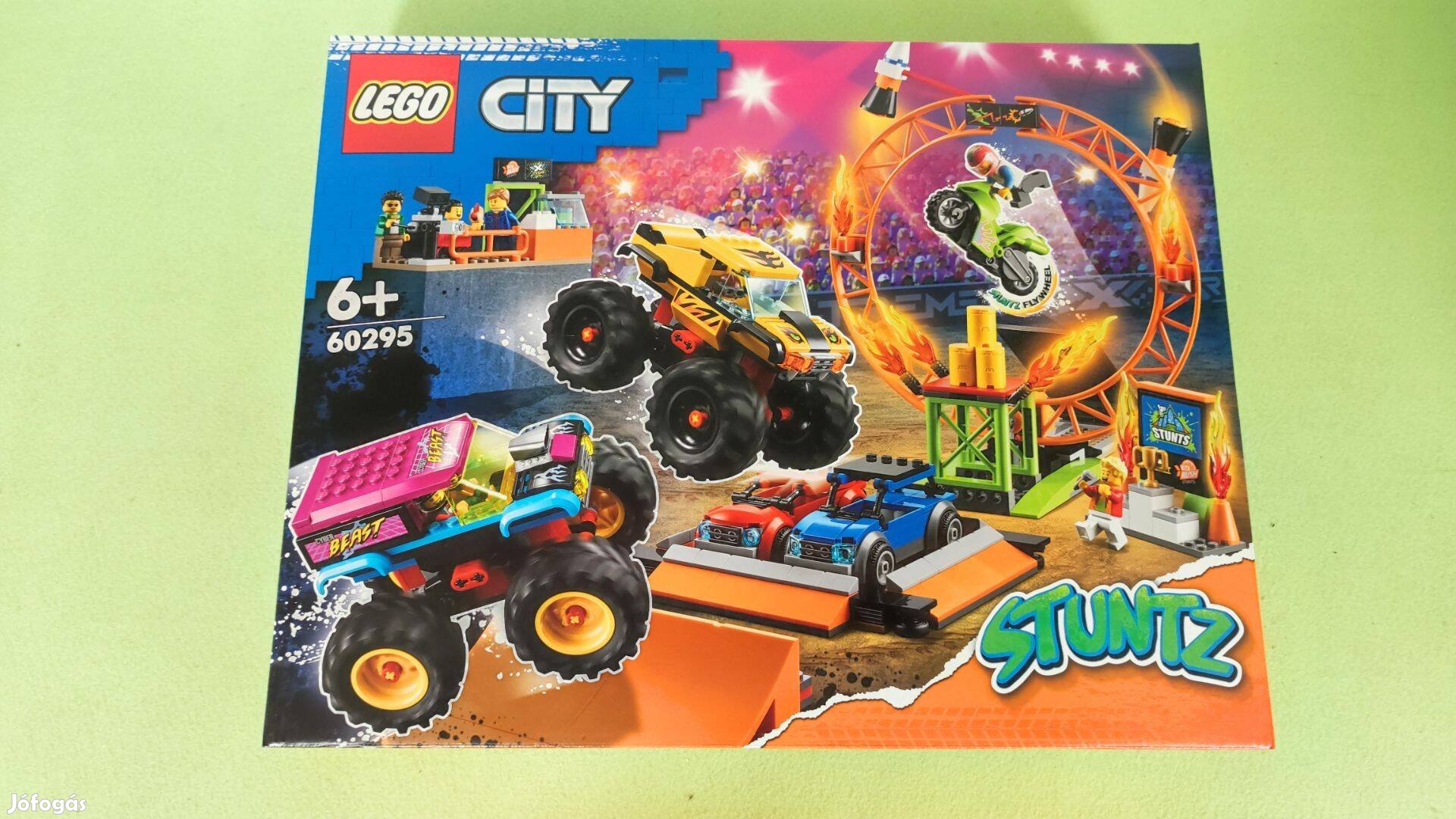 Új Lego City Stuntz - Kaszkadőr show aréna 60295