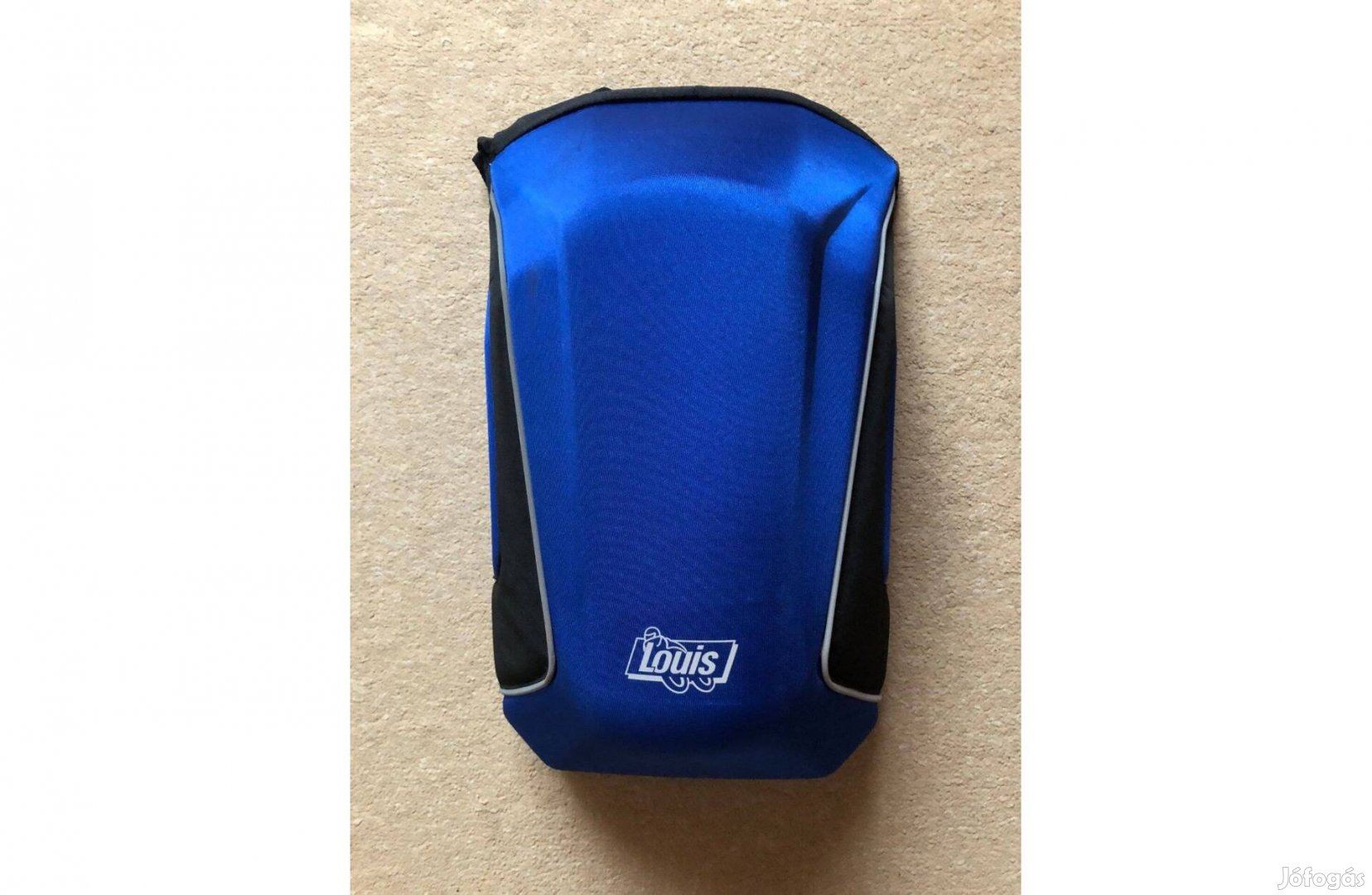 Új Louis kék színű, merevfalú motoros hátizsák (18 liter)