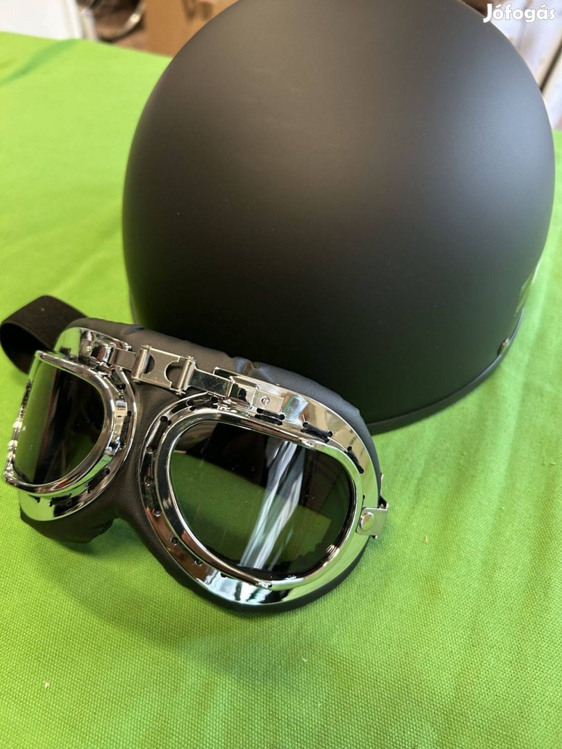 Új MIL-TEC bukósisak szemüveggel M