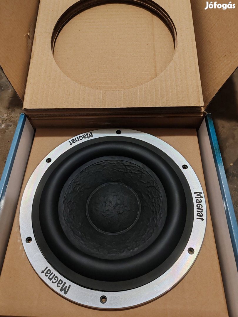 Új Magnat Ad250 mélynyomó subwoofer eladó