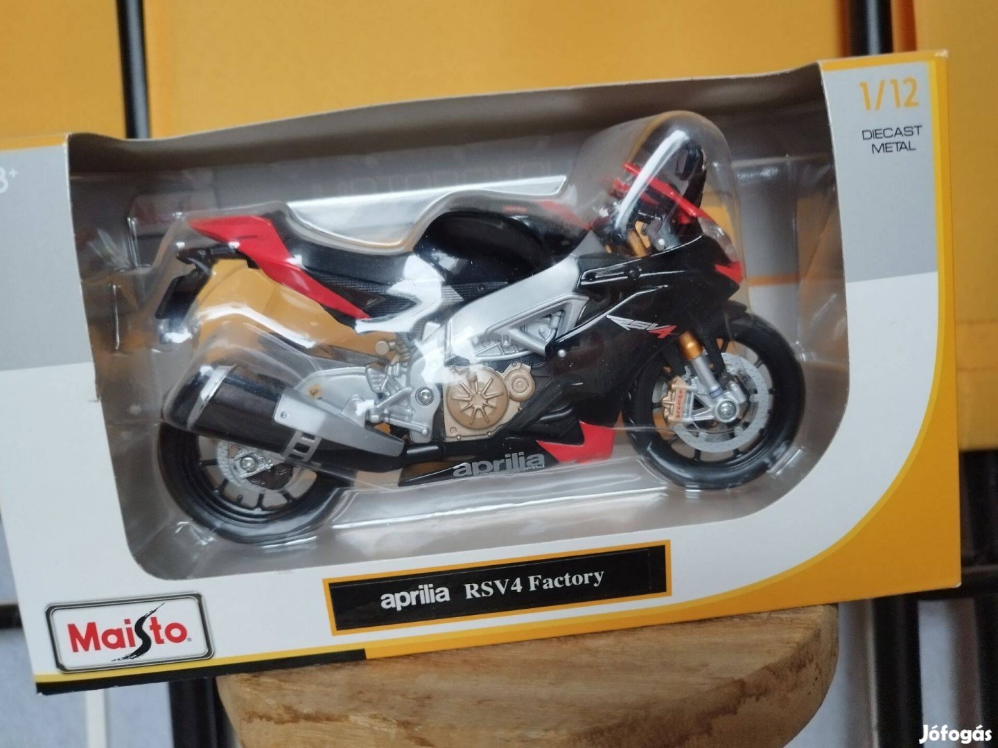 Új Maisto Aprilia RSV4 factory 1/12 modell