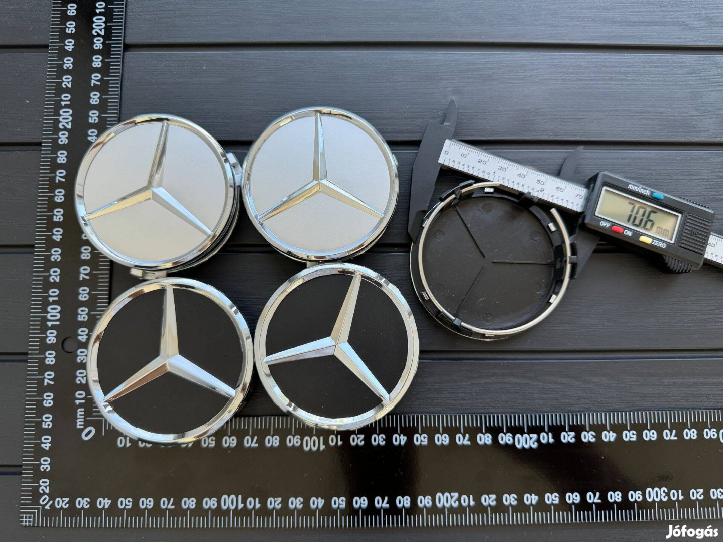 Új Mercedes 75mm Felni Alufelni Közép Kupak Porvédő Felnikupak B664702