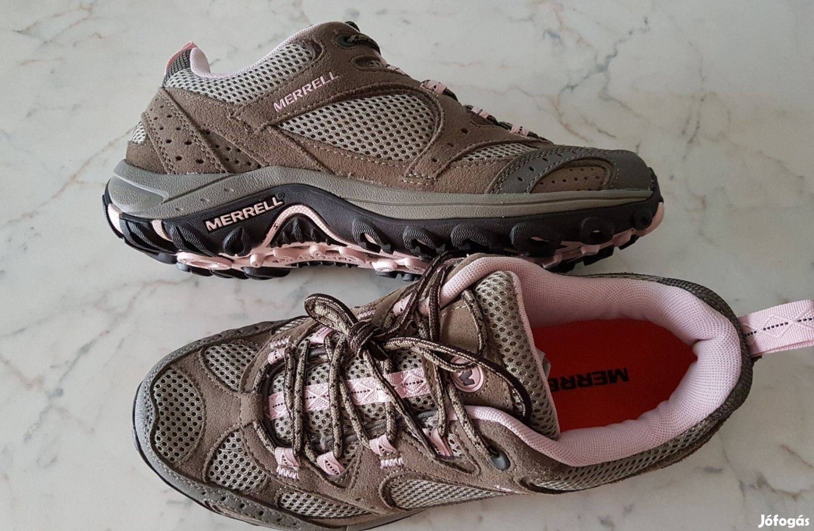 Új Merrell barna-ezüst cipő, orgonaszín belsővel 40 méret