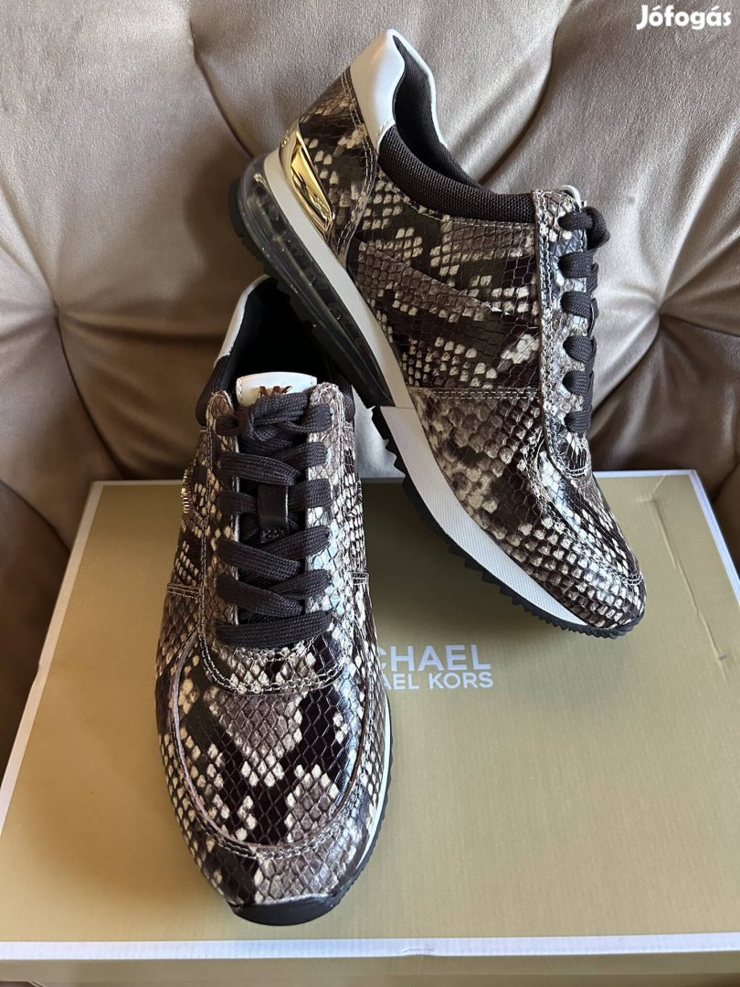 Új Michael Kors Allie extreme trainer 