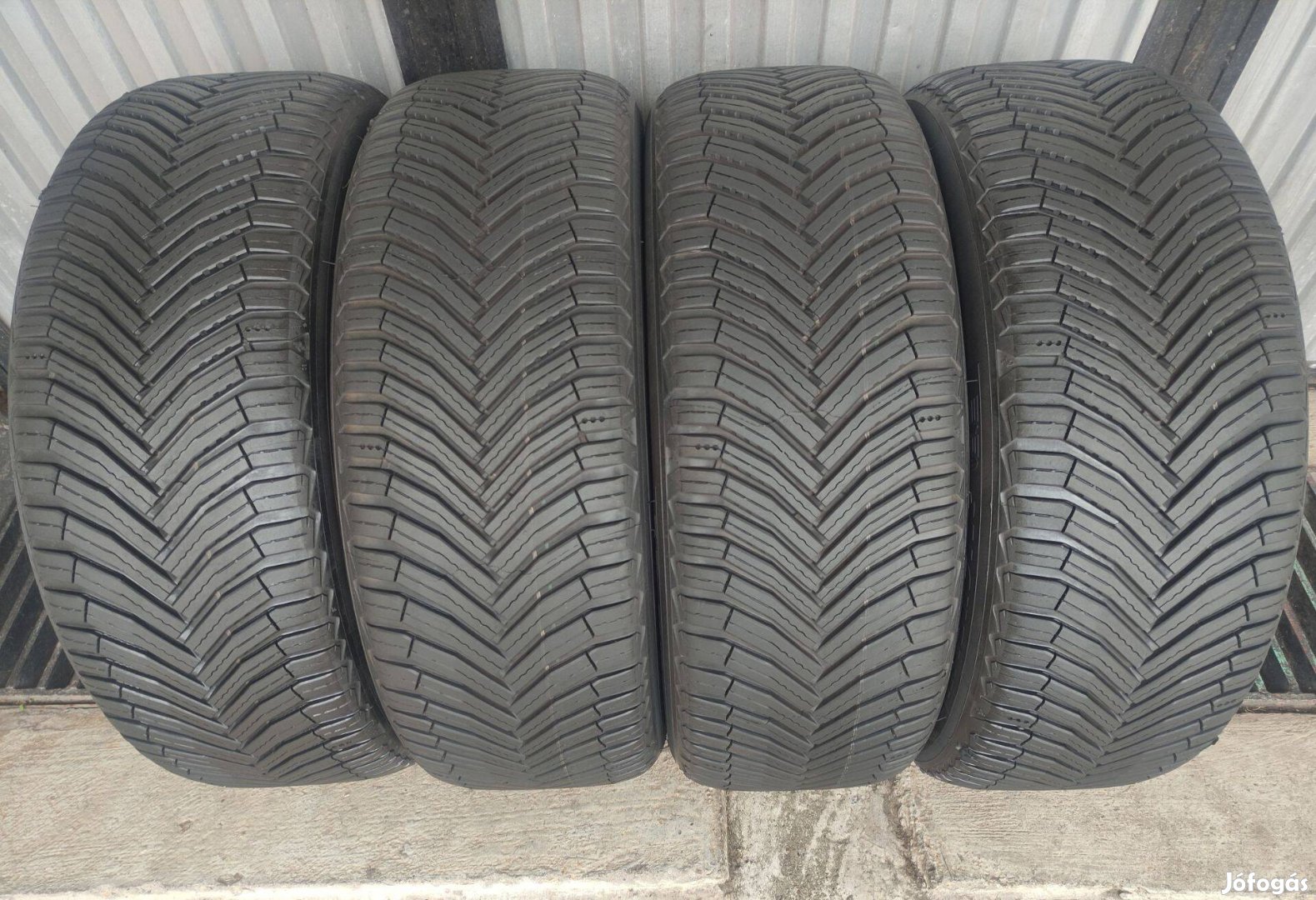Új Michelin 215/55 R18 215/55R18 négyévszakos gumi fél áron!!!