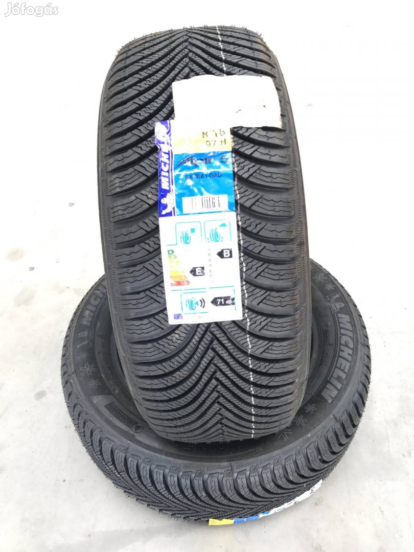 Új Michelin téligumi 215/55 R16