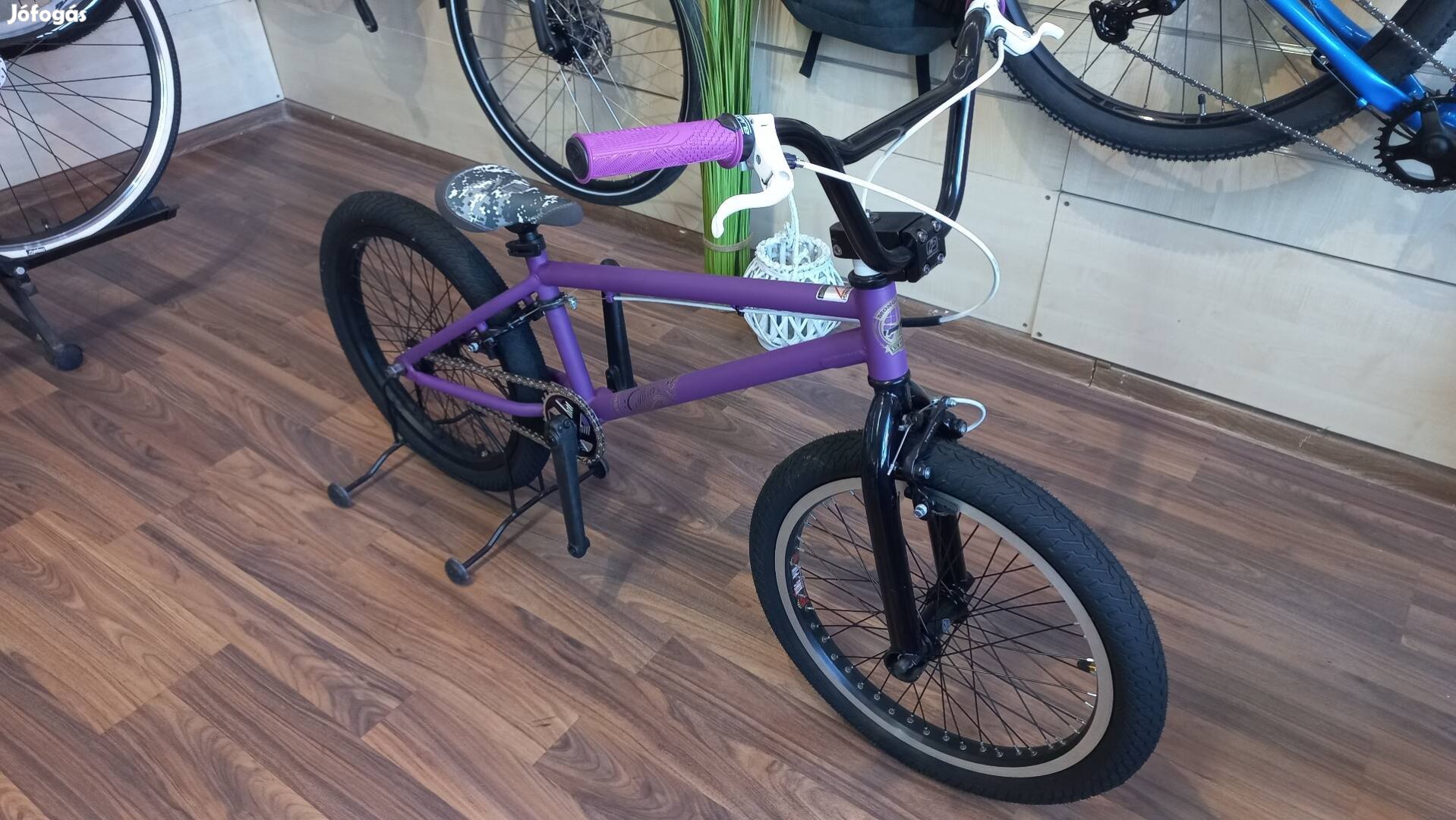 Új Mongoose Culture BMX