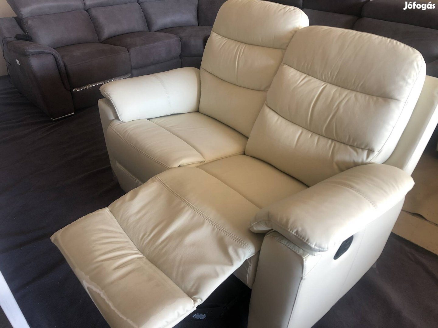Új Natuzzi Olasz valódi marha bőr 2 relax kanapé, féláron!