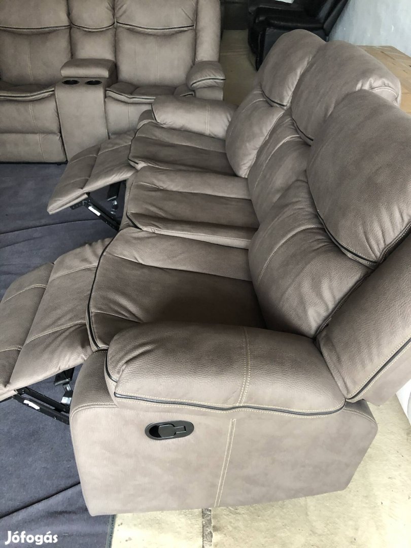 Új Natuzzi hármas kanapé 2 relax, mozi funkció, verhetetlen áron