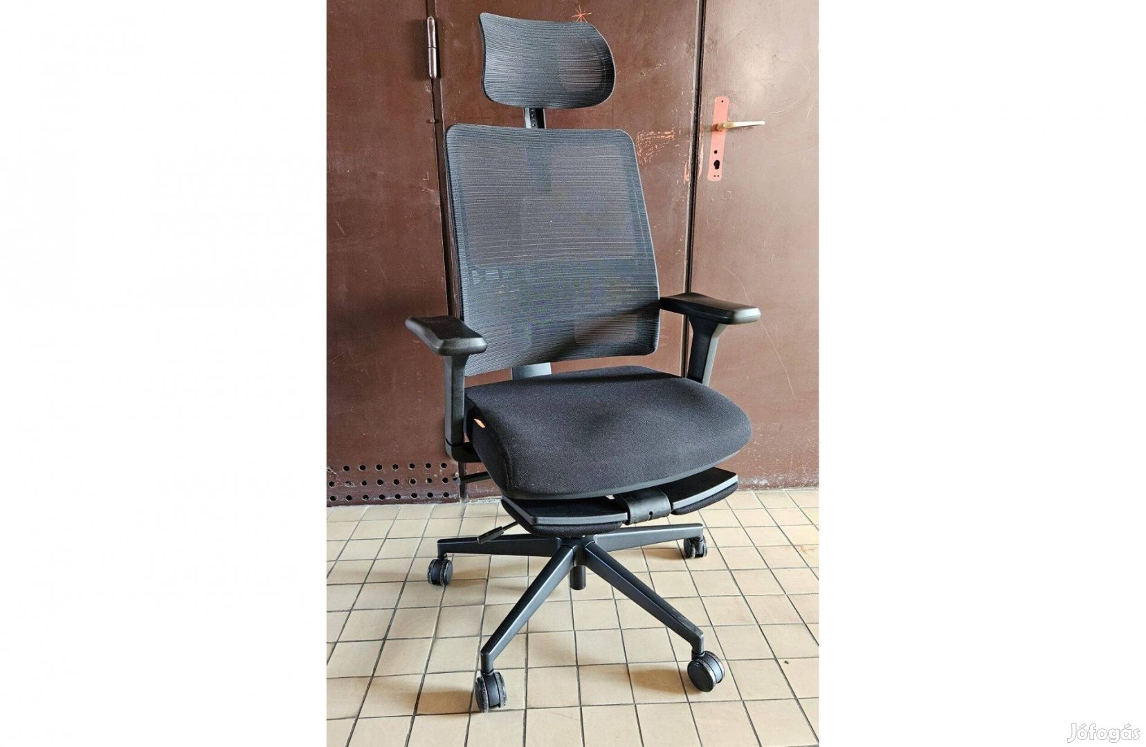 Új Newtral Magich-BP ergonomikus irodai forgós szék forgószék