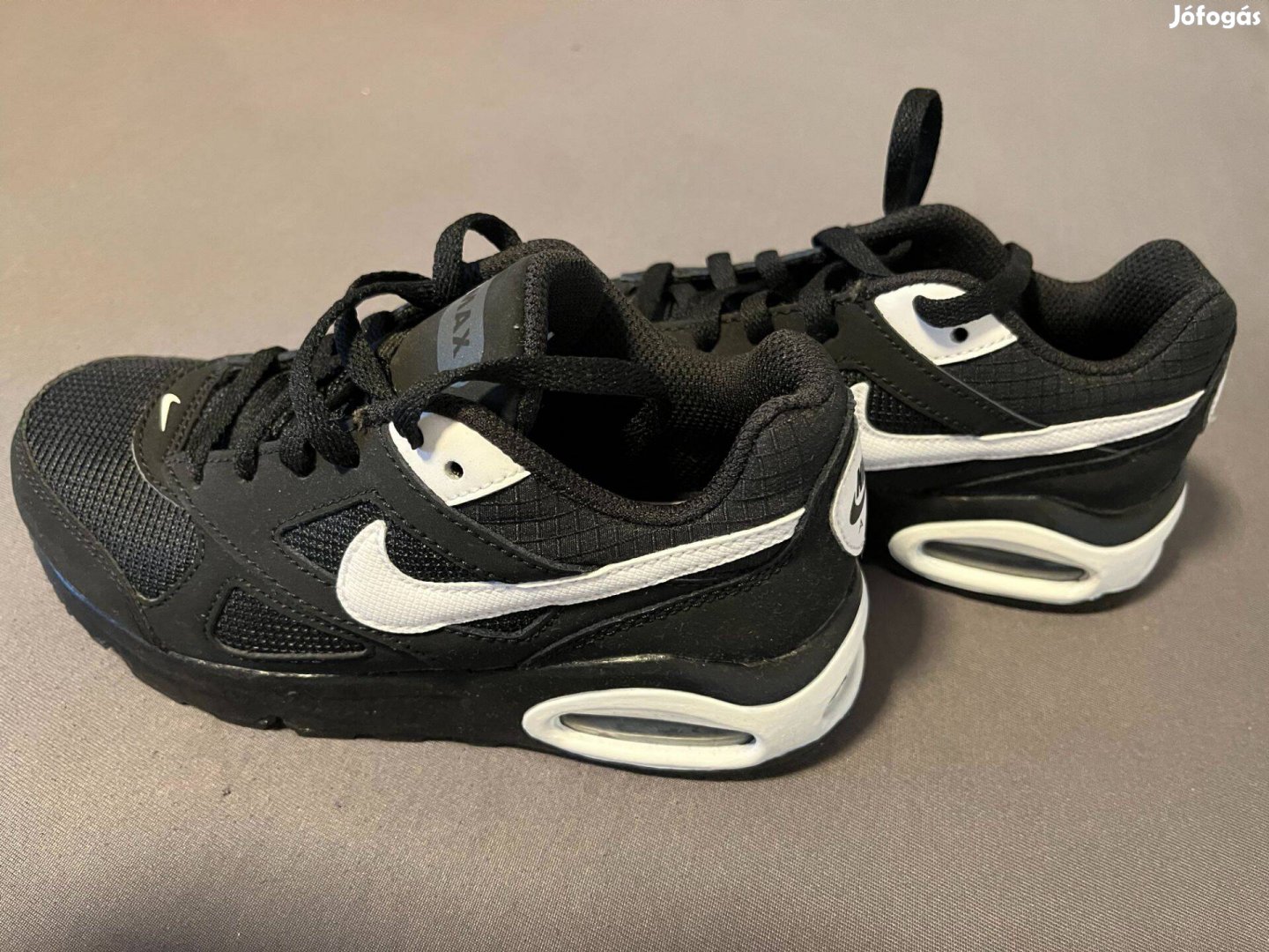 Új Nike Air Max 29,5-es gyerek cipő