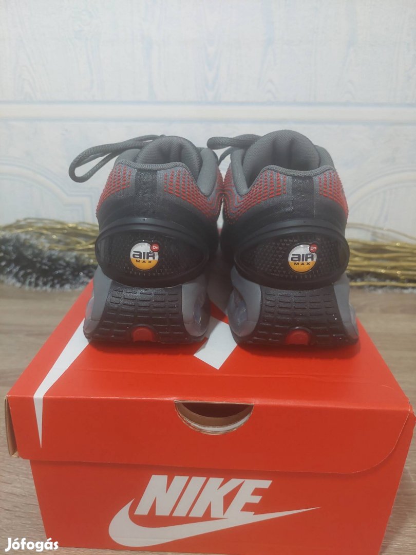 Új Nike Air Max Dn (szürke-vörös)