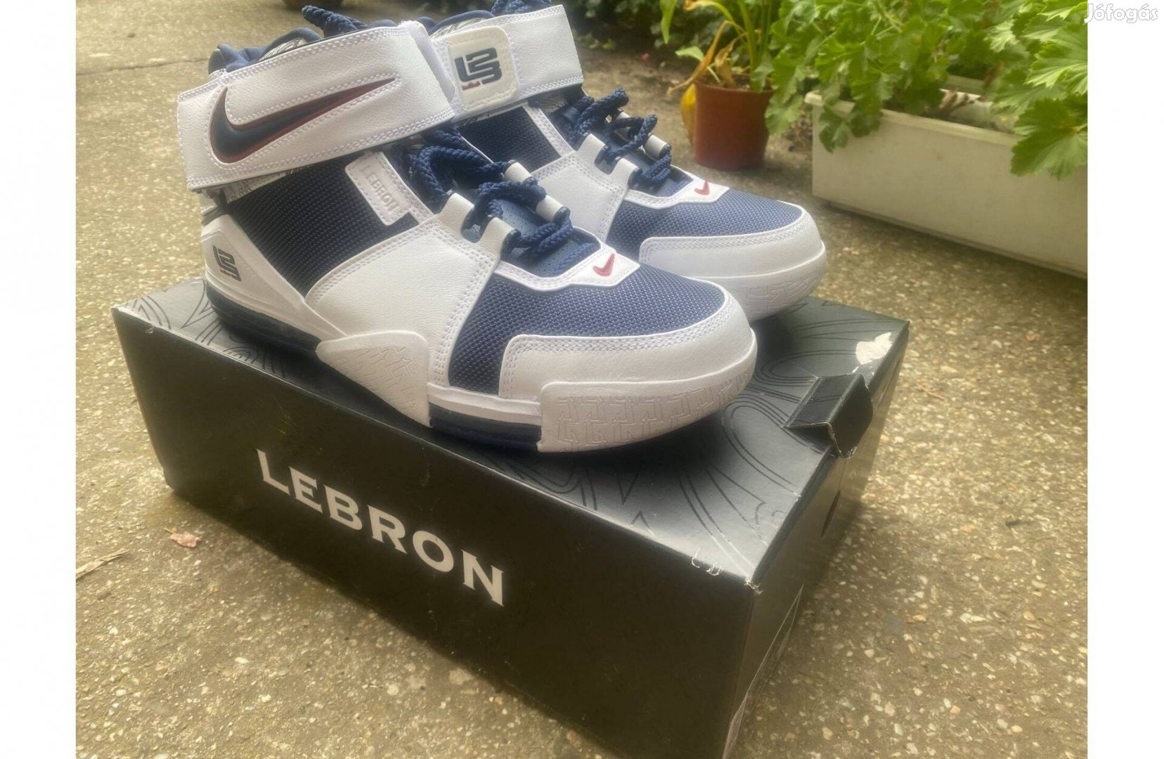 Új Nike Zoom Lebron II Kosárlabda Basketball Cipő Trainer 44es (US10)