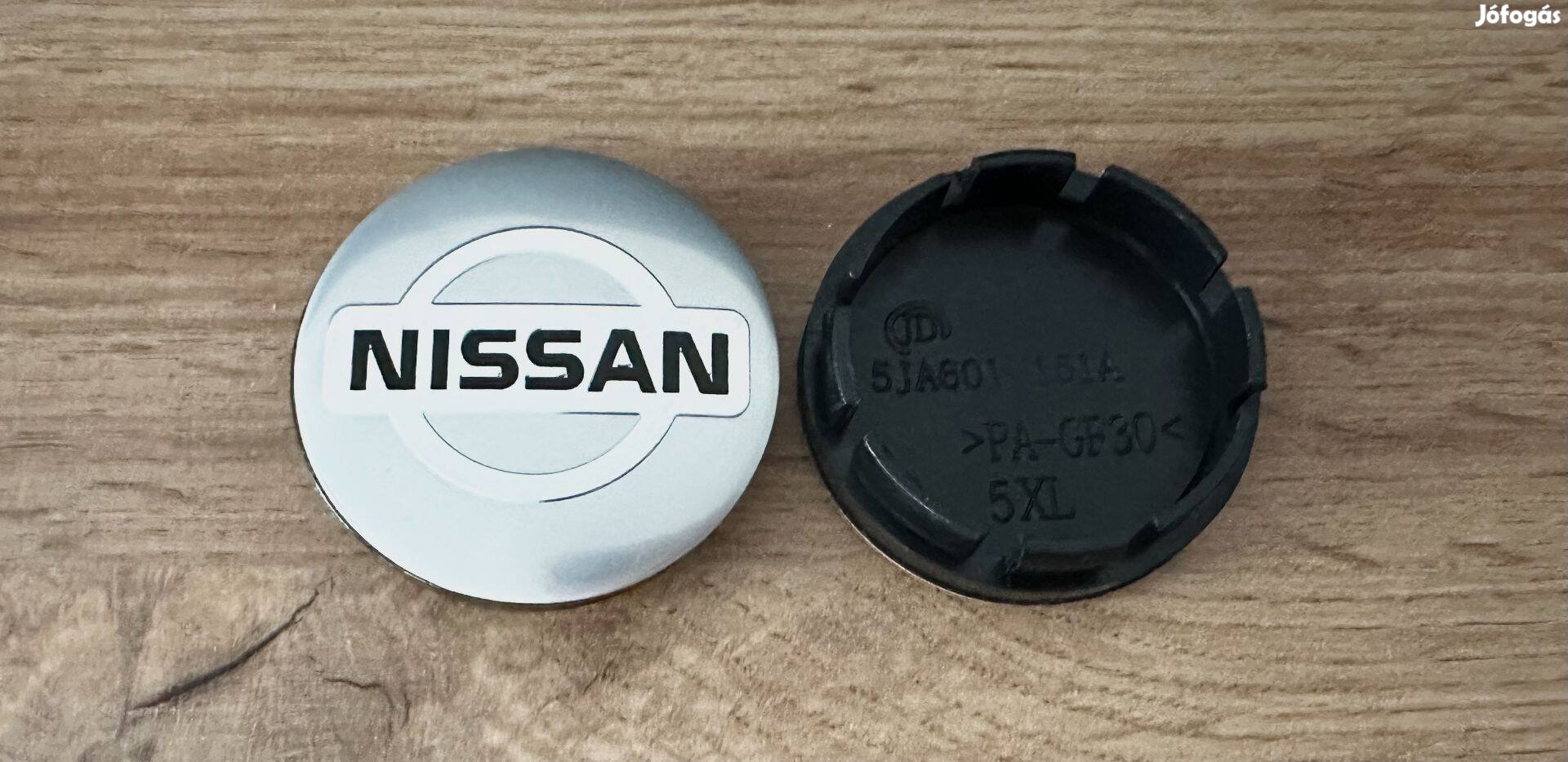 Új Nissan 56mm felni kupak alufelni közép felniközép felnikupak