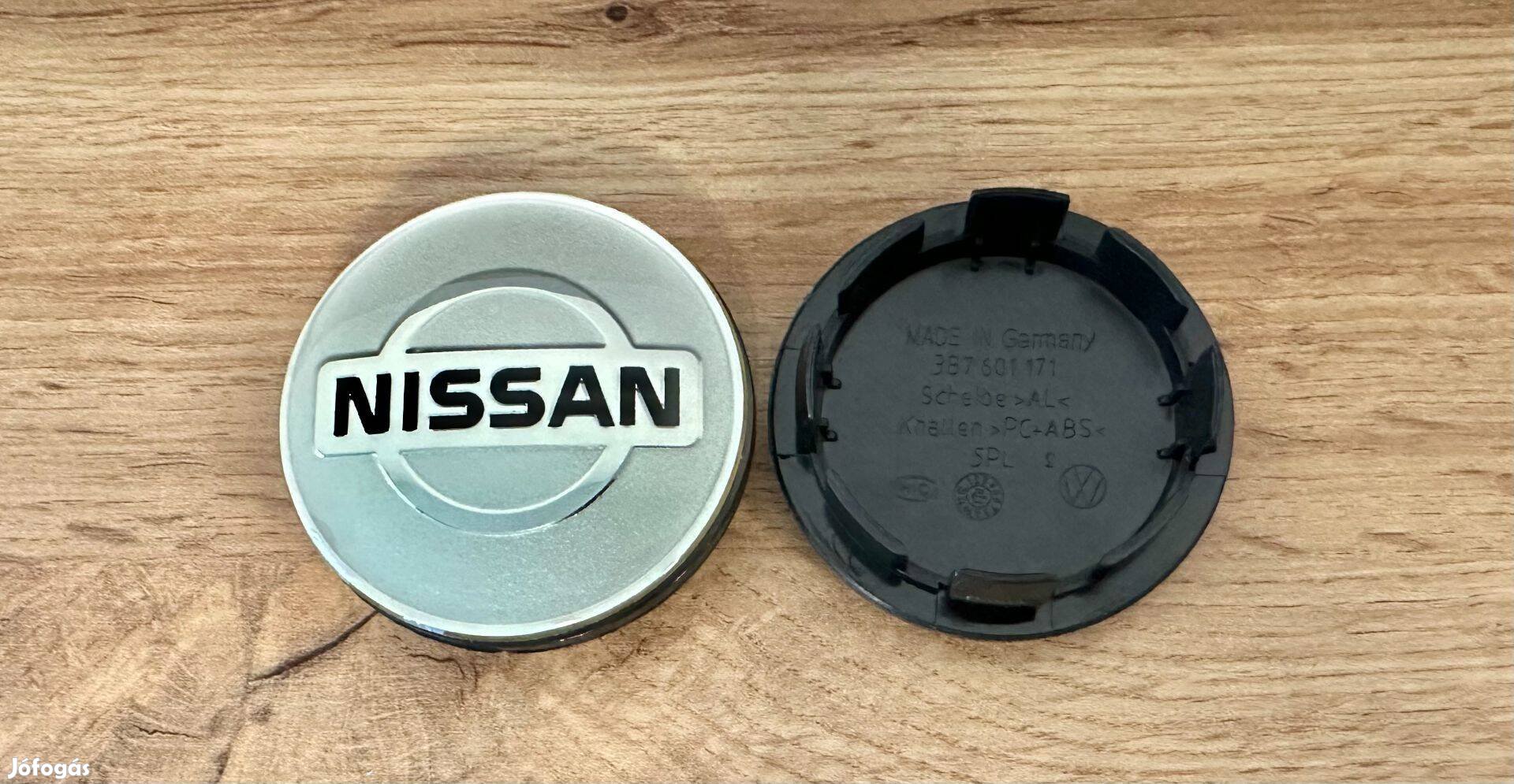 Új Nissan 65mm felni kupak alufelni közép felniközép felnikupak