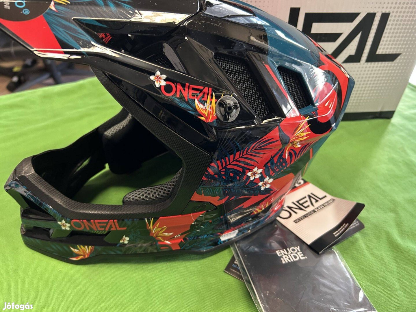 Új O'Neal Blade RIO sisak, piros XL