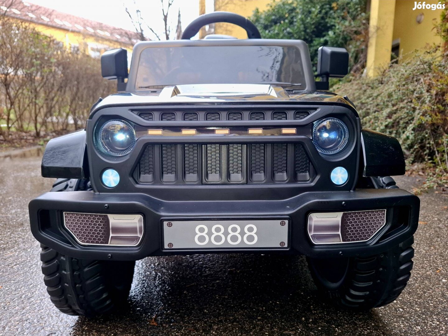 Új Off Road gyerek elektromos jeep 12V eco bőr ülés EVA gumikerekű. 