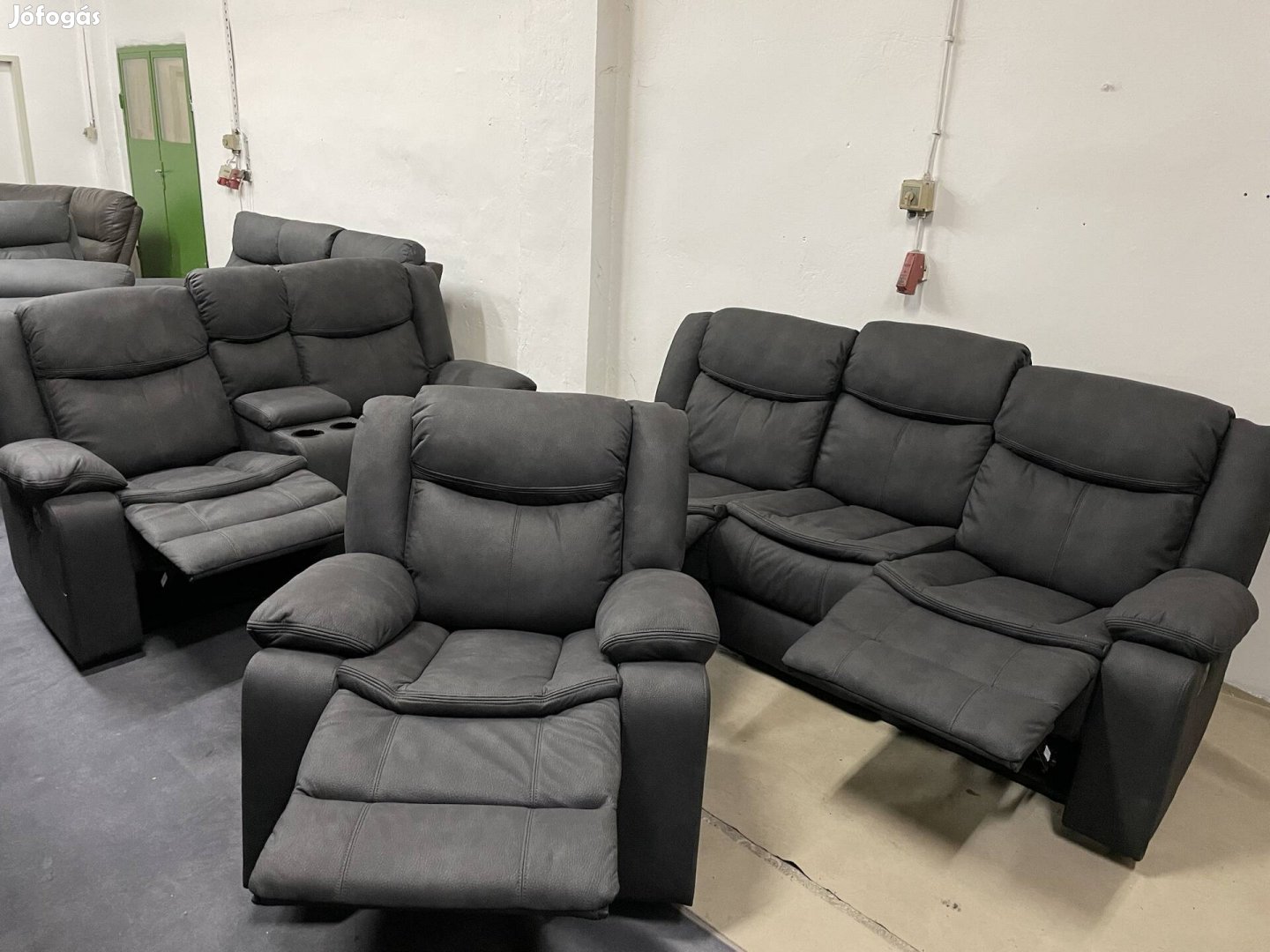 Új Olasz luxus mozis ülőgarnitúra, 5 relax, verhetetlen áron