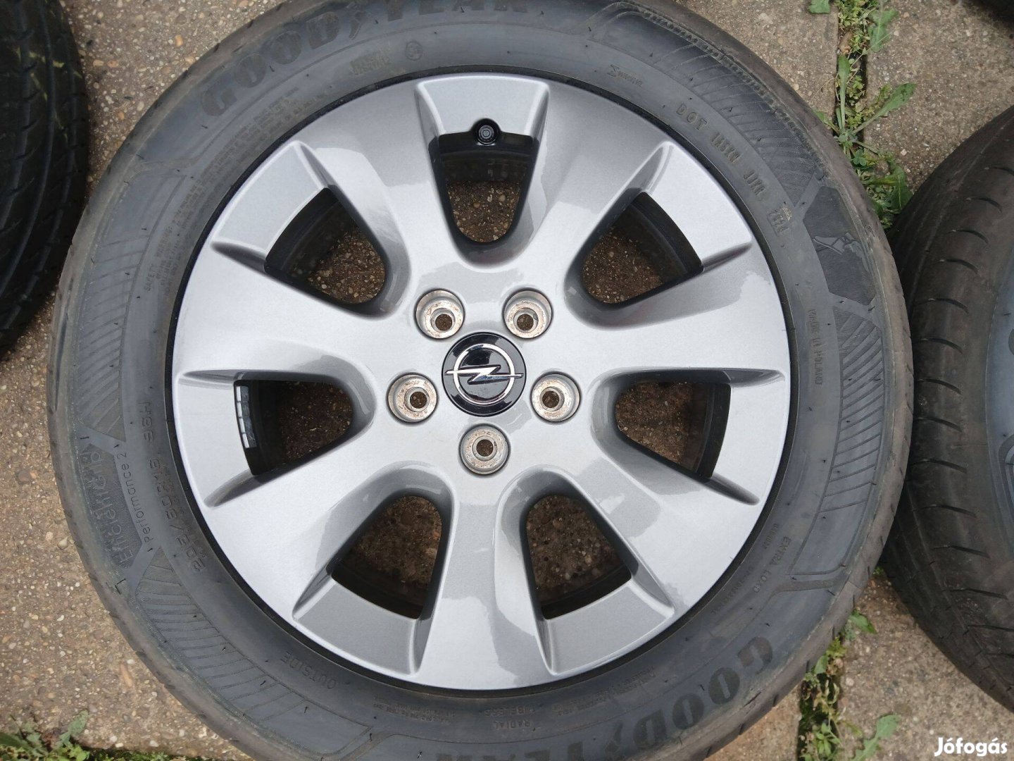Új Opel Combo Toyota Proace City alufelni felni nyári gumikkal 5x108