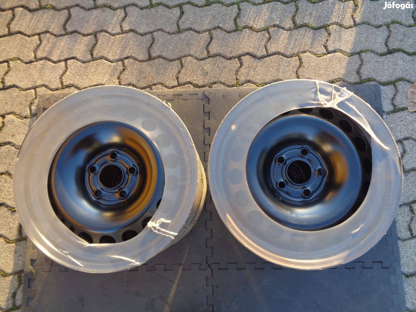 Új Opel lemezfelni 16-os, 5×105-ös osztóval eredeti csomagolásba eladó