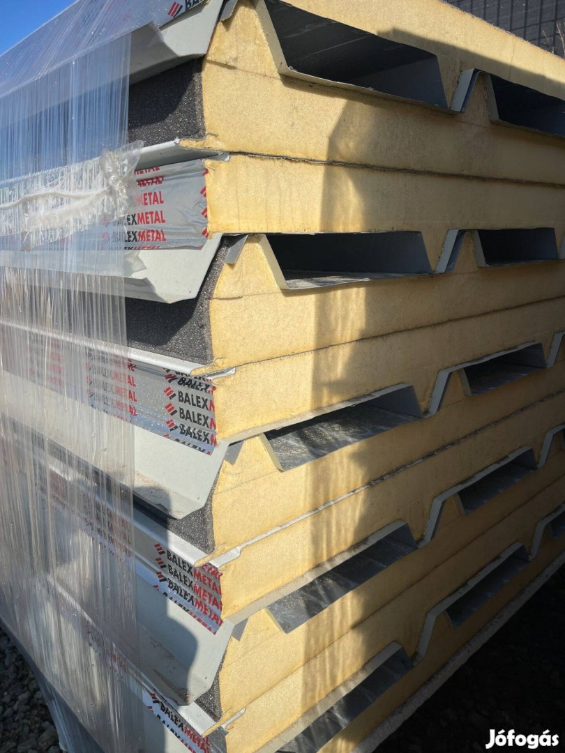 Új PIR szendvicspanel