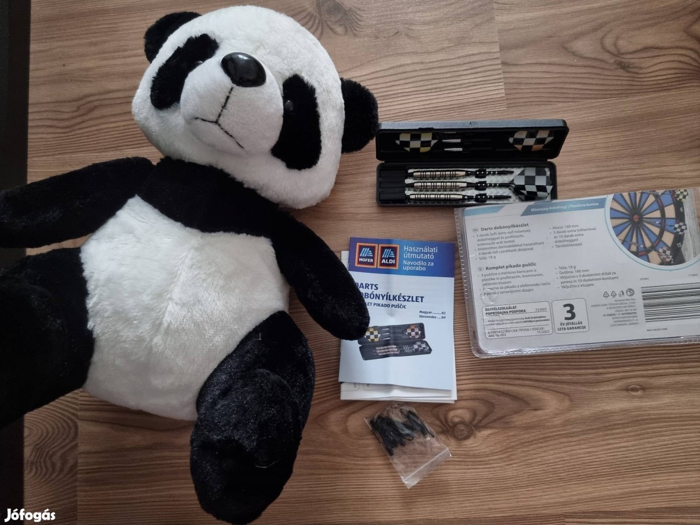 Új Panda maci 35cm és új darts dobónyílkészlet