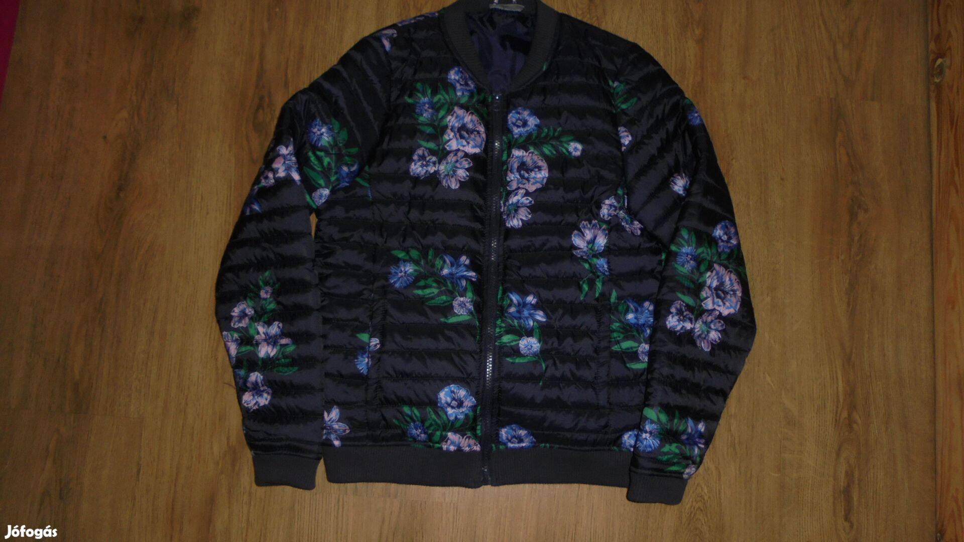 Új Pepco sötétkék virágos lányka steppelt átmeneti kabát