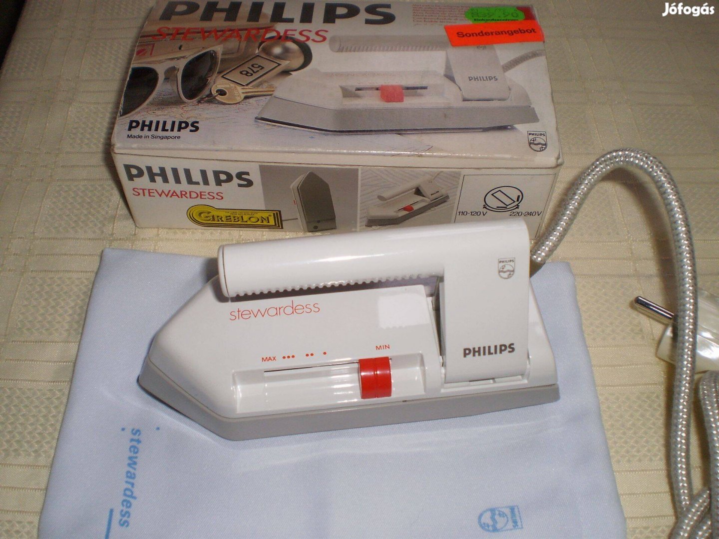 Új Philips HD 1168 típusú úti vasaló