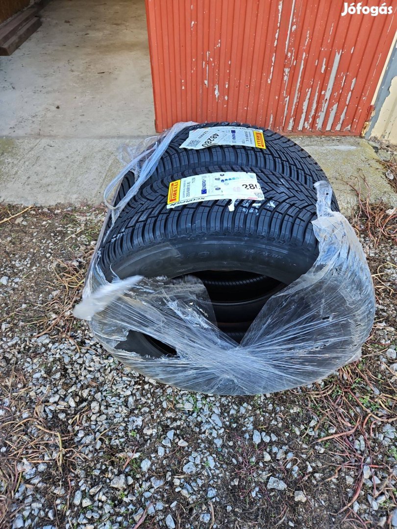 Új Pirelli R18 négy évszakos autógumi eladó