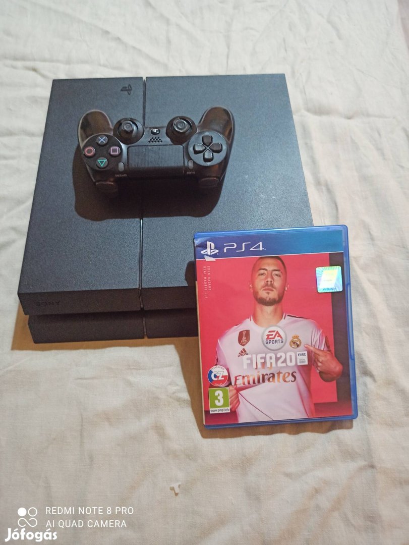 Új Playstation 4 FIFA játékkal, két hónap garanciával, minden kábellel