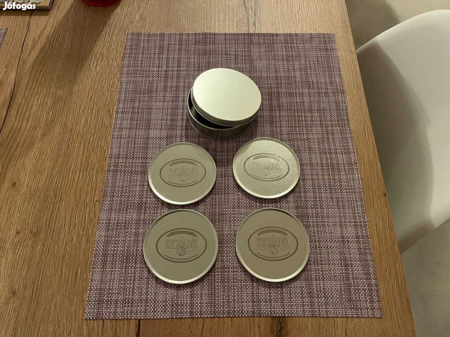 Új Poháralátét 4 db-os fém pohár alátét fémdobozban eladó