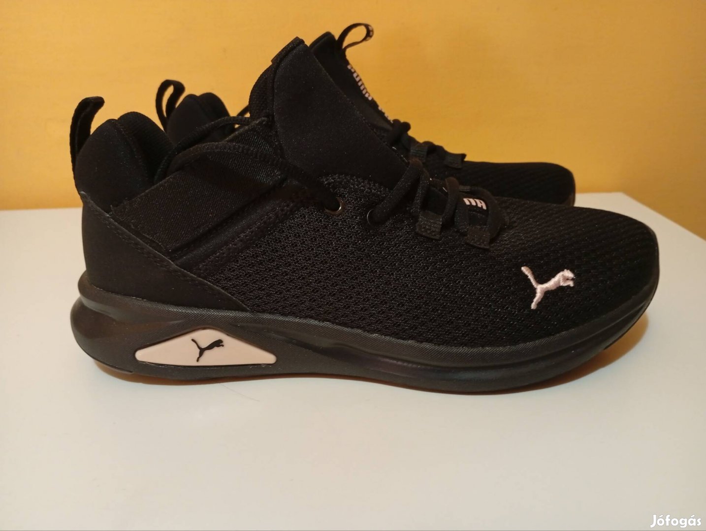 Új Puma női sportcipő 38,5