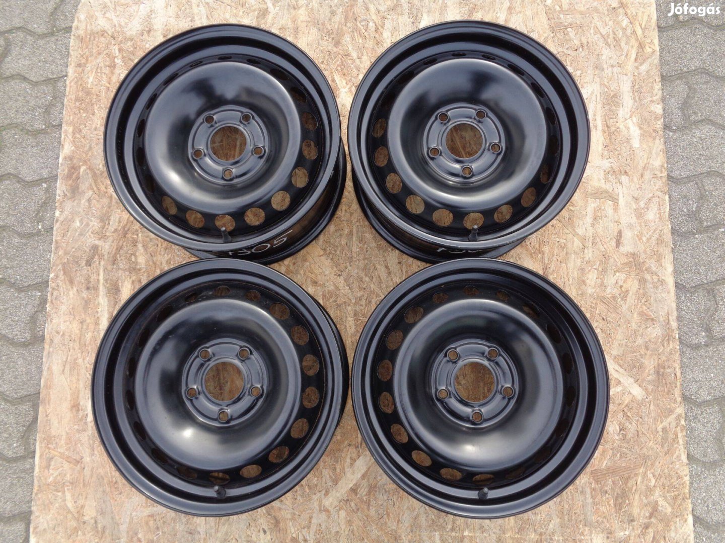 Új Renault lemezfelni 15-ös, 5×114.3-as osztóval eladó