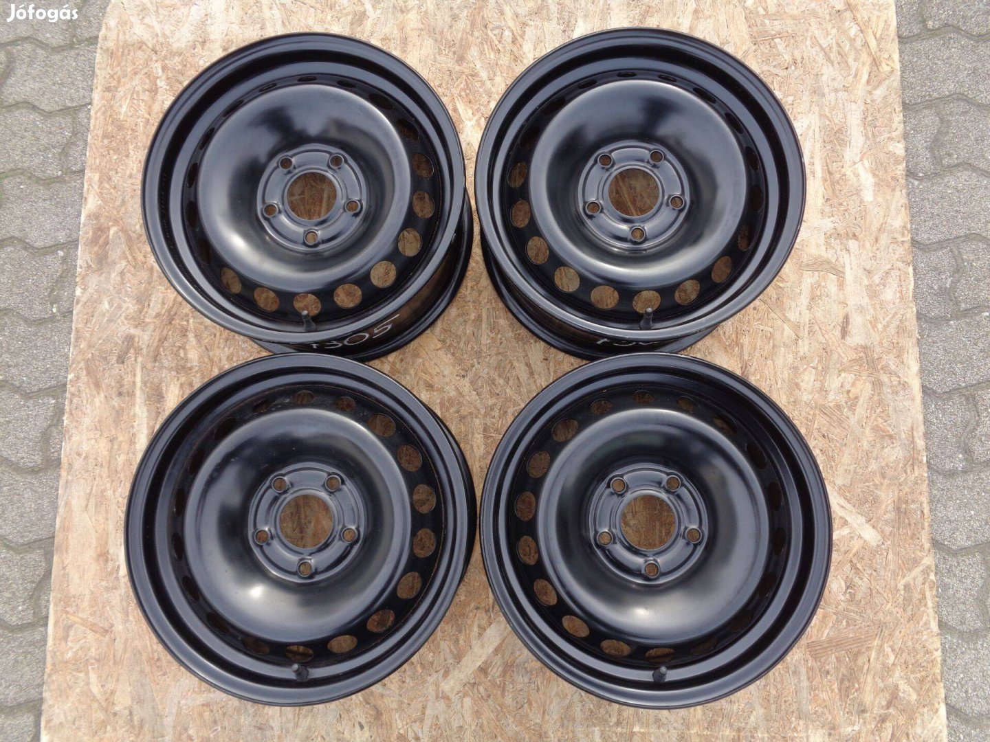 Új Renault lemezfelni 15-ös, 5×114.3-as osztóval eladó