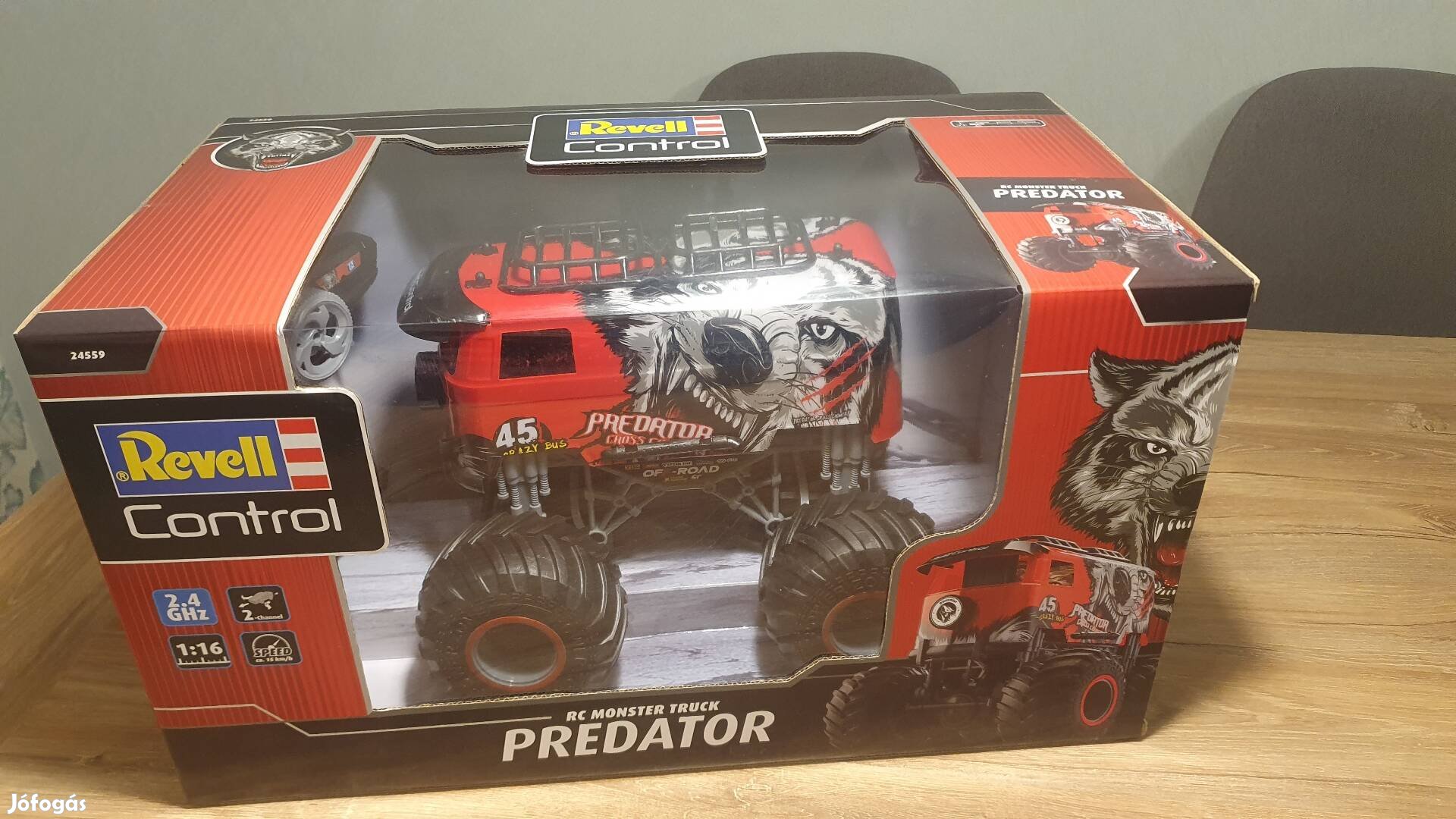 Új Revell Monster Truck Predator távirányítós autó eladó!