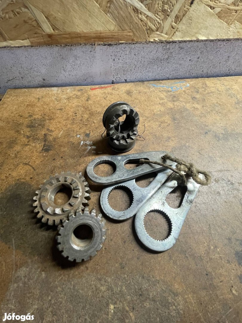 Új Romet Komar váltó alkatrészek