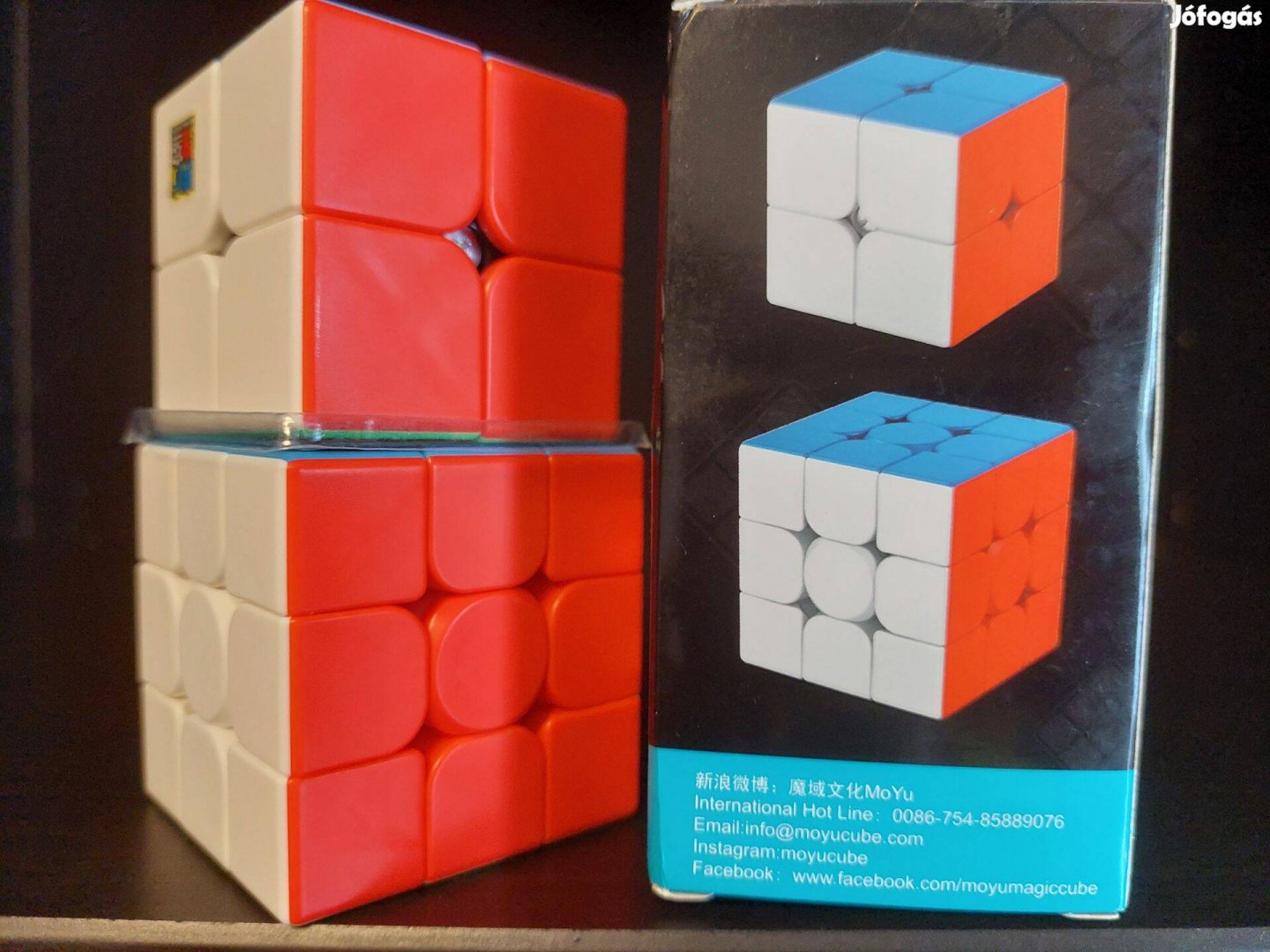 Új Rubik Kocka 2x2 és 3x3 Akadásmentesen Forgatható Készségfejlesztő