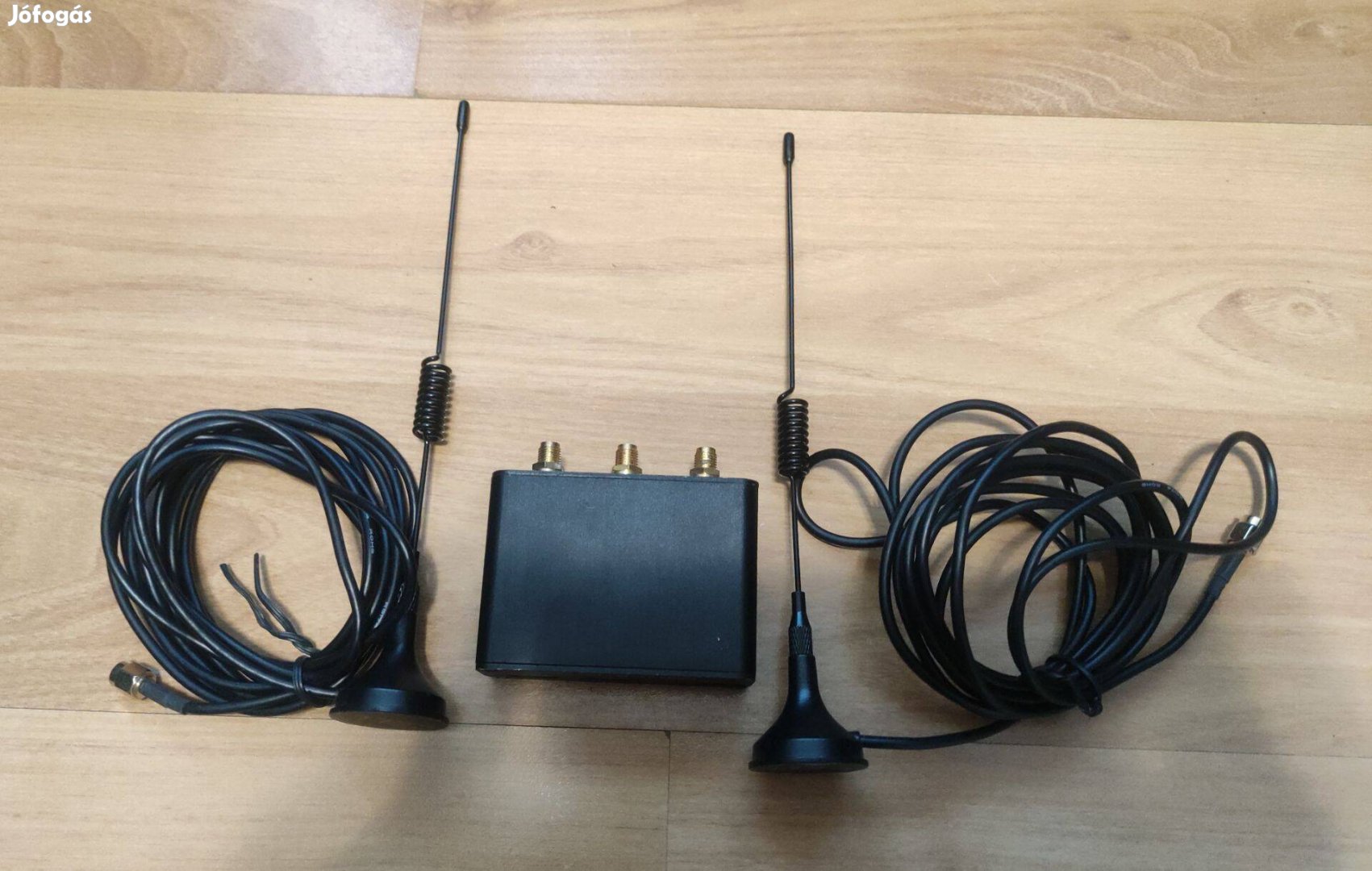 Új Sierra EM7565 4G LTE GPS Modem 600Mbps Cat12 USB 3 Ház + Antenna