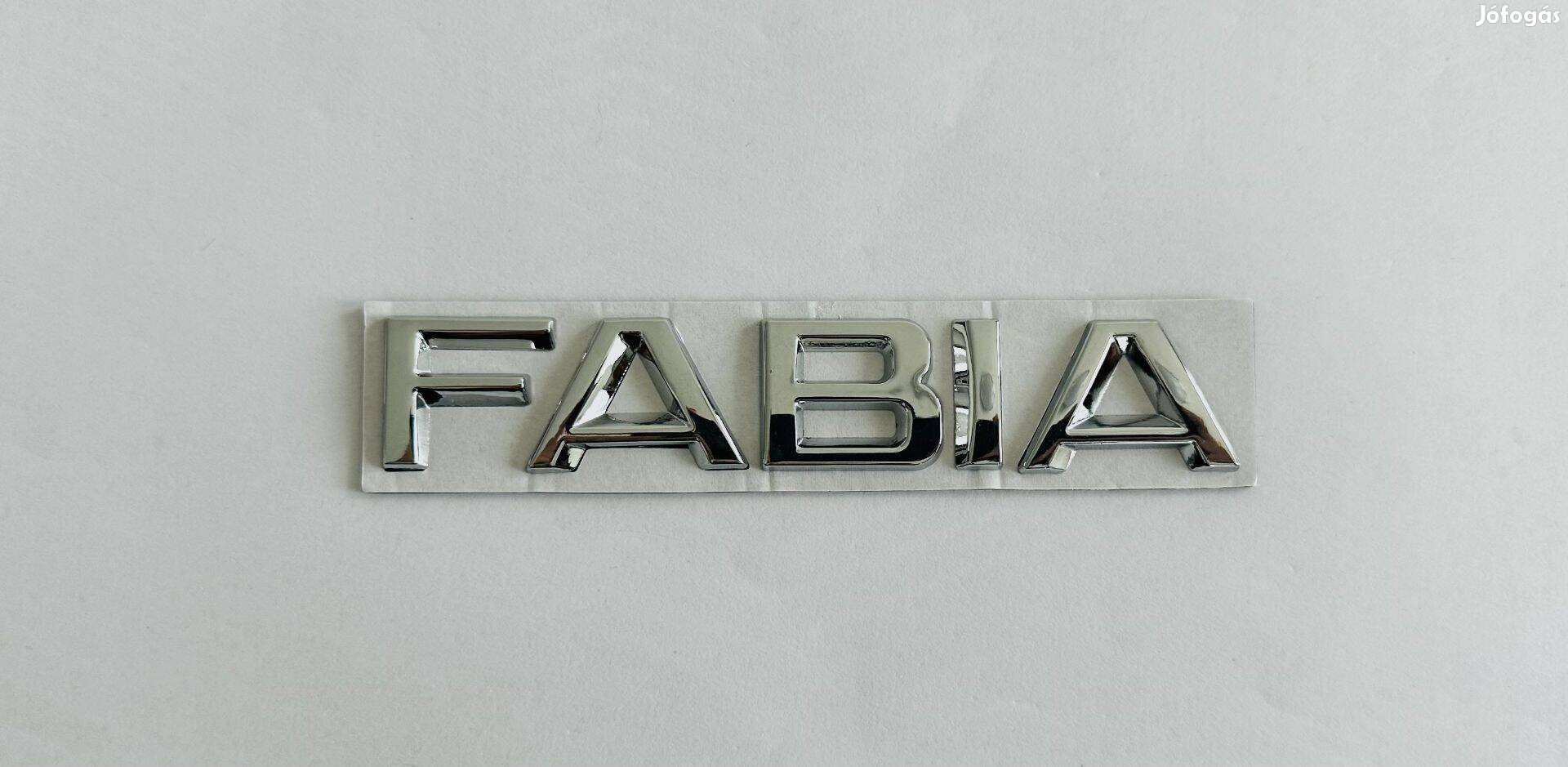 Új Skoda Fabia felirat embléma jel logó kiegészítő gépház csomagtér