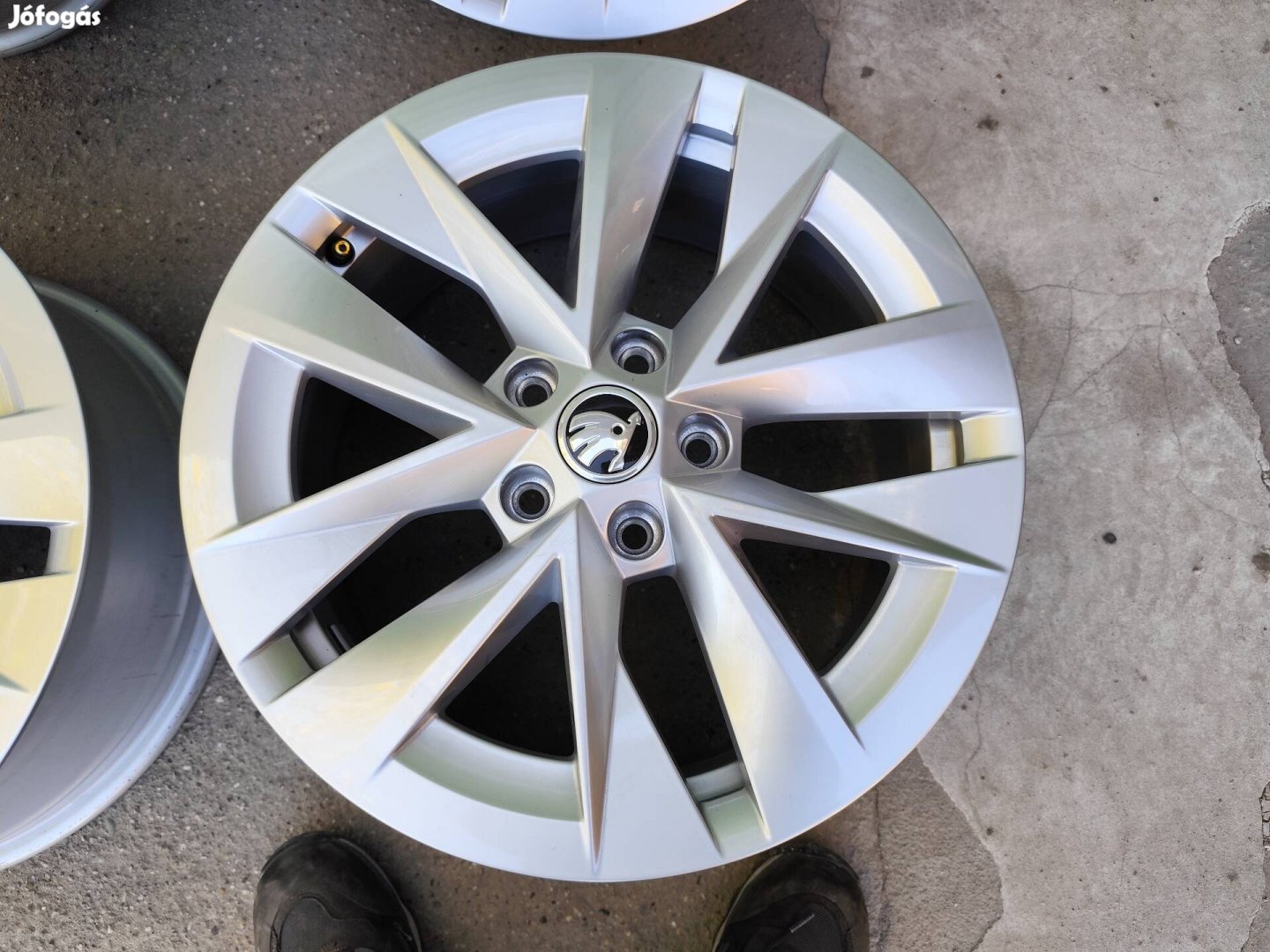 Új Skoda Octavia 4 gyári alufelni 5x112 17"