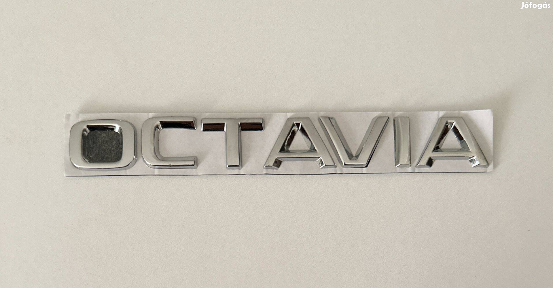Új Skoda Octavia felirat embléma jel logó kiegészítő gépház csomagtér