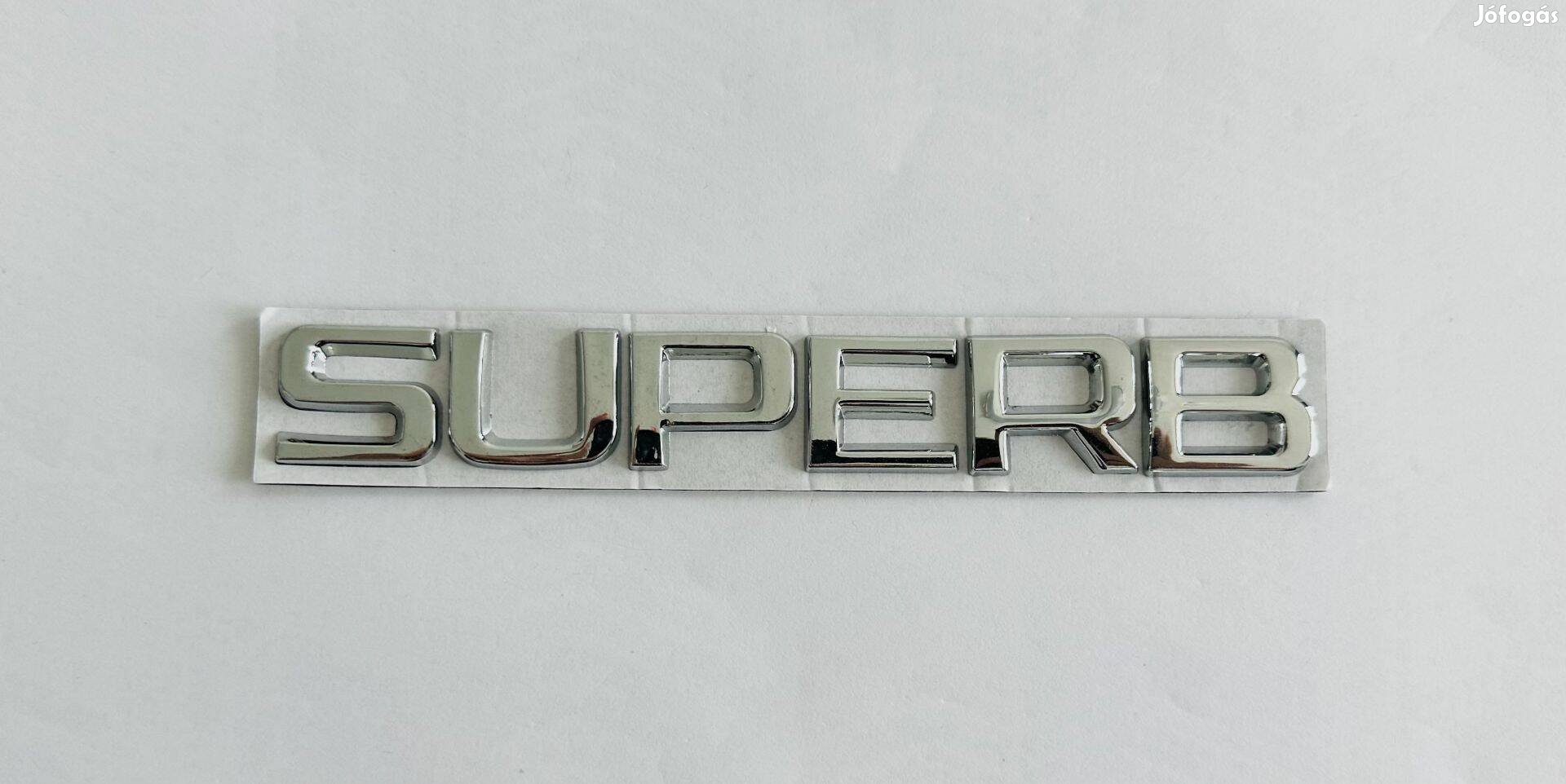 Új Skoda Superb felirat embléma jel logó kiegészítő gépház csomagtér