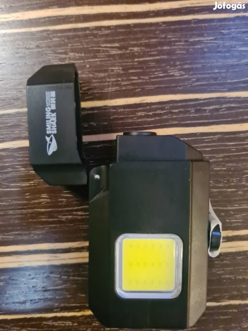 Új Smiling Shark akkus led fényes usb elektromos öngyújtó