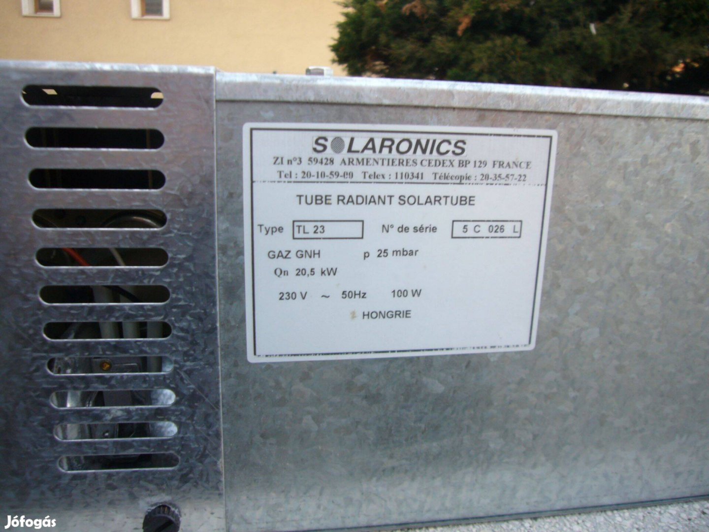 Új Solaronics 20.5 kW csarnokfűtő sötétsugárzó