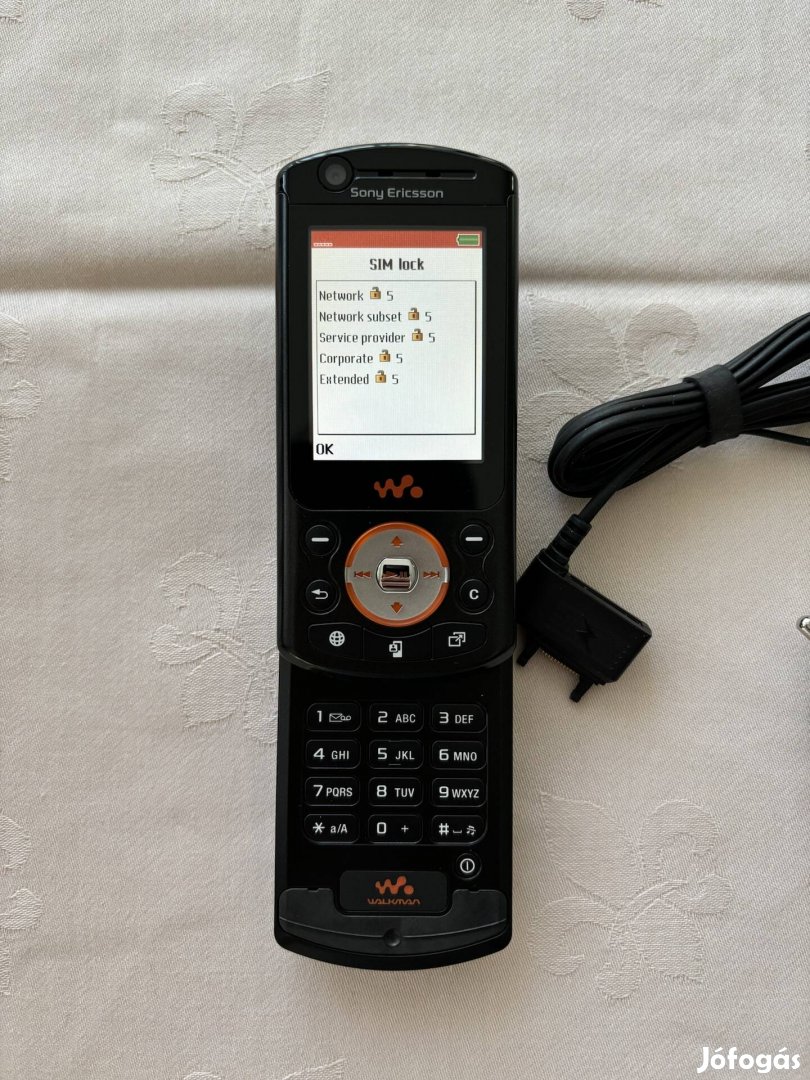 Új Sony Ericsson W900